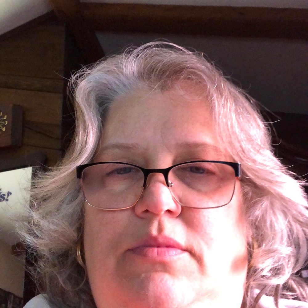 Meet your Posher, Celeste